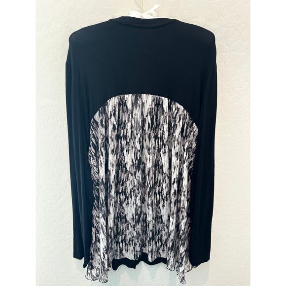 LORI GOLDSTEIN | Black Knit V-neck Button Front Mixed Media Cardigan | XL - Picture 4 of 5